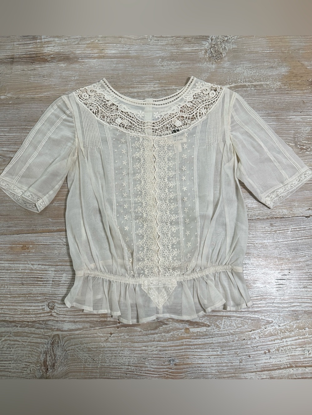 Pins and Needles Vintage-Inspired White Lace Women's Prairie Blouse Ivory XS - Picture 3 of 10